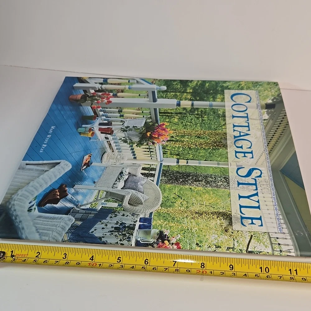 Cottage Style by Mary Wynn Ryan Hardcover Book Decorating Coffee Table 128 Pgs